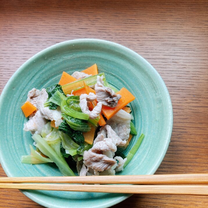 重ねて放置するだけ！豚肉とレタスの重ね煮